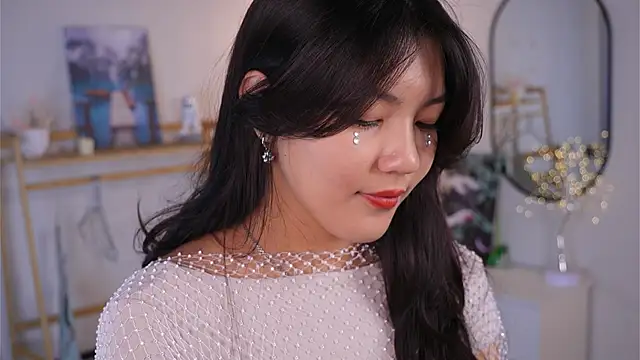 Snapshot of MoiraEger chatting on October 26, 2025, 5:08 pm MoiraEger online show from October 26, 2025, 5:08 pm