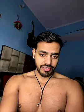 Snapshot of fireboyyyyy chatting on December 19, 2025, 12:56 pm fireboyyyyy online show from December 19, 2025, 12:56 pm