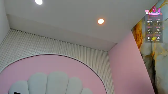 hinata dolly online show from November 5, 2025, 11:10 am