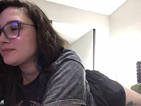 paigeycakes online show from November 12, 2025, 2:56 am