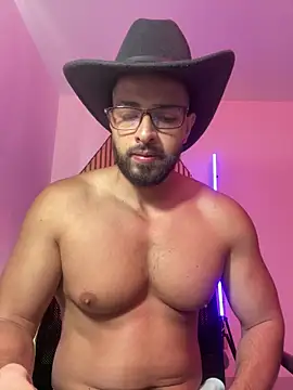 Snapshot of magnumchris chatting on February 21, 2026, 3:02 pm magnumchris online show from February 21, 2026, 3:02 pm