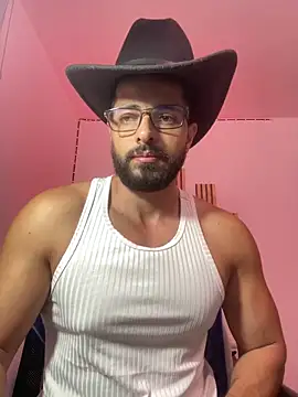 Snapshot of magnumchris chatting on May 4, 2026, 11:23 pm magnumchris online show from May 4, 2026, 11:23 pm
