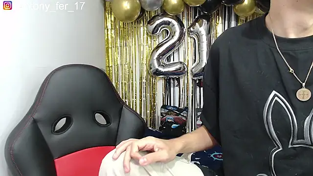 Snapshot of Rimuru17 chatting on February 17, 2026, 5:04 am Rimuru17 online show from February 17, 2026, 5:04 am