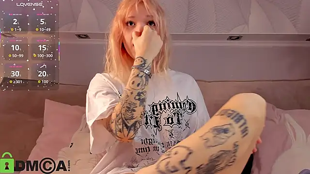 Molly Platt online show from February 25, 2026, 9:08 am