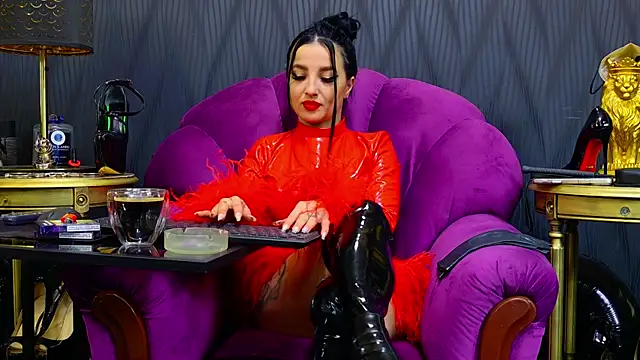 VivianReeve online show from January 7, 2026, 6:49 am