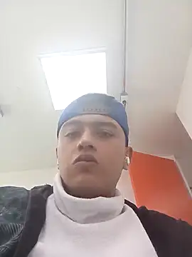 Snapshot of Lee_priest chatting on December 17, 2025, 3:18 pm Lee priest online show from December 17, 2025, 3:18 pm