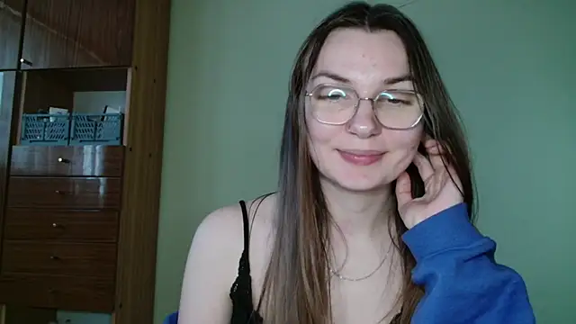 LooveELLYx online show from January 28, 2025, 2:31 pm