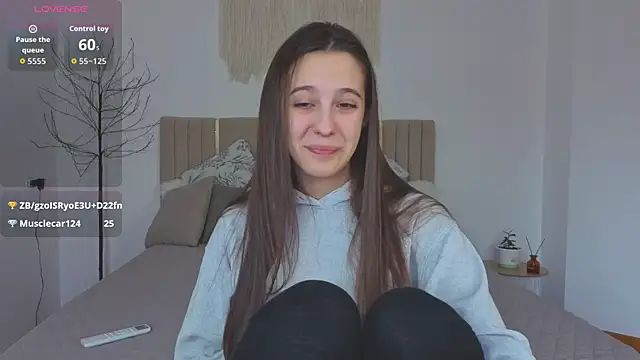 Little cherryy   online show from November 27, 2025, 8:05 am