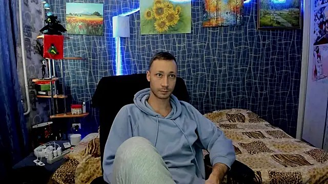 Snapshot of CuteBoy228 chatting on January 10, 2026, 10:39 am CuteBoy228 online show from January 10, 2026, 10:39 am