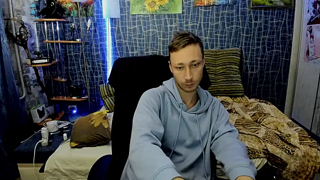 Snapshot of CuteBoy228 chatting on February 18, 2026, 8:38 pm CuteBoy228 online show from February 18, 2026, 8:38 pm