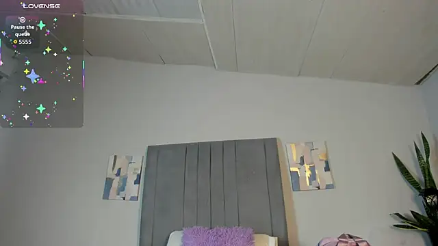 Snapshot of Sophia_Ebony chatting on November 16, 2025, 1:28 pm Sophia Ebony online show from November 16, 2025, 1:28 pm