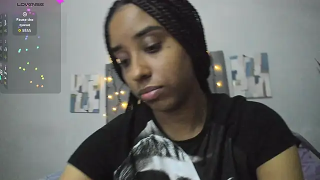 Snapshot of Sophia_Ebony chatting on January 6, 2026, 12:20 pm Sophia Ebony online show from January 6, 2026, 12:20 pm