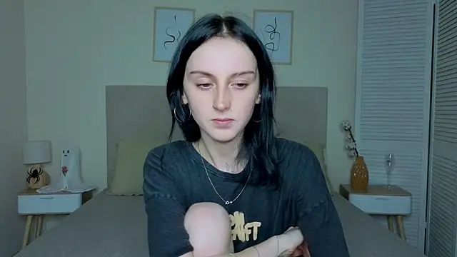 Little moly999 online show from November 10, 2025, 9:14 pm