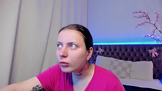 LilaVame online show from November 7, 2025, 9:04 pm