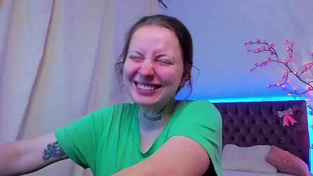 LilaVame online show from November 28, 2025, 8:33 pm