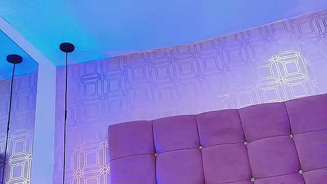 Snapshot of LexieBloom chatting on November 14, 2025, 3:49 am LexieBloom online show from November 14, 2025, 3:49 am