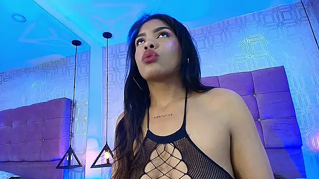 Snapshot of LexieBloom chatting on November 20, 2025, 3:39 am LexieBloom online show from November 20, 2025, 3:39 am