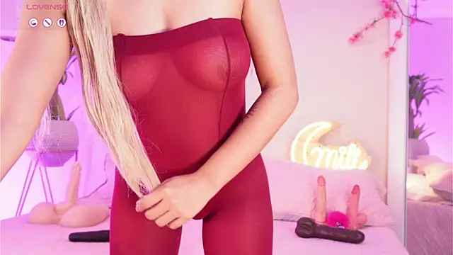 mili moon  online show from October 12, 2025, 12:37 pm