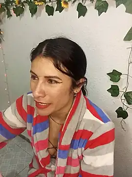 karinnahotdirty online show from March 12, 2026, 10:16 pm