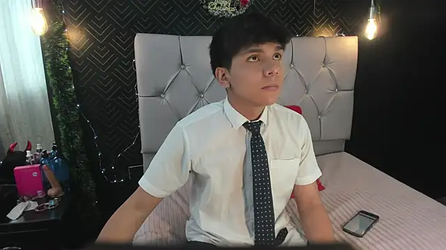 Thiago Kozak online show from November 26, 2025, 1:56 pm