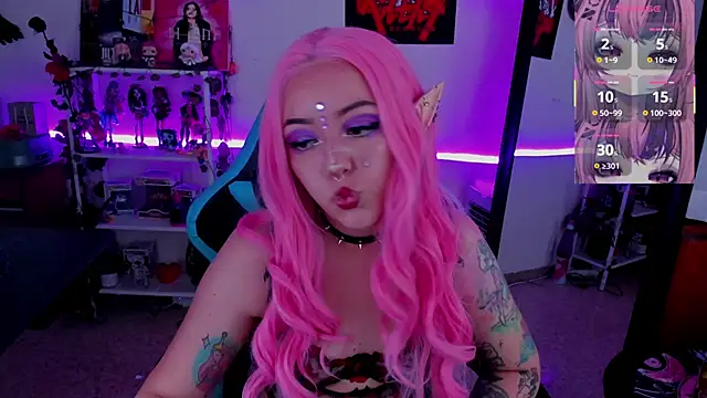 Snapshot of Makii_33 chatting on November 11, 2025, 11:05 pm Makii 33 online show from November 11, 2025, 11:05 pm