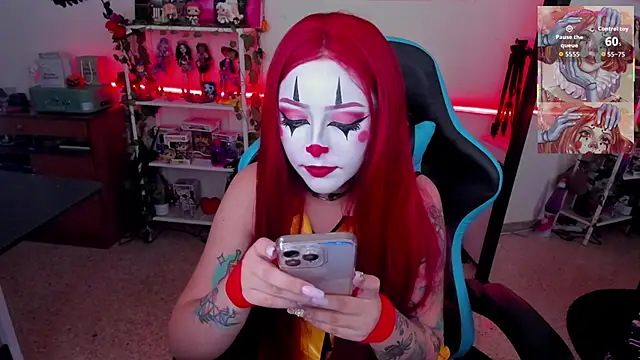 Snapshot of Makii_33 chatting on November 20, 2025, 12:44 am Makii 33 online show from November 20, 2025, 12:44 am