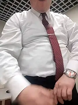 BigCristh79 online show from November 23, 2025, 5:29 am