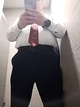 Snapshot of BigCristh79 chatting on February 1, 2026, 9:35 pm BigCristh79 online show from February 1, 2026, 9:35 pm