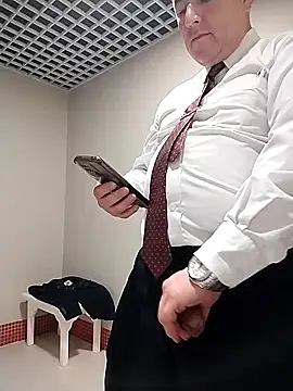 Snapshot of BigCristh79 chatting on February 17, 2026, 7:38 am BigCristh79 online show from February 17, 2026, 7:38 am