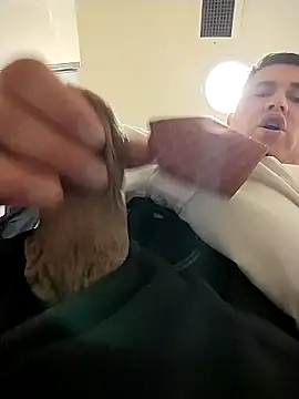 Snapshot of BigCristh79 chatting on February 22, 2026, 1:20 pm BigCristh79 online show from February 22, 2026, 1:20 pm