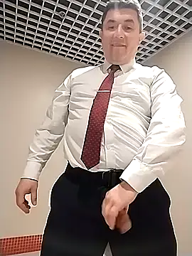 Snapshot of BigCristh79 chatting on February 26, 2026, 2:21 am BigCristh79 online show from February 26, 2026, 2:21 am