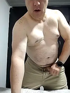 Snapshot of BigCristh79 chatting on February 27, 2026, 8:42 pm BigCristh79 online show from February 27, 2026, 8:42 pm