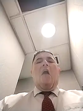 Snapshot of BigCristh79 chatting on March 8, 2026, 1:36 am BigCristh79 online show from March 8, 2026, 1:36 am