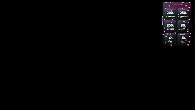 Snapshot of LizzieCutie_ chatting on November 14, 2025, 7:56 pm LizzieCutie online show from November 14, 2025, 7:56 pm