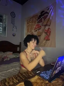 CamillyBlum online show from December 3, 2025, 2:52 am