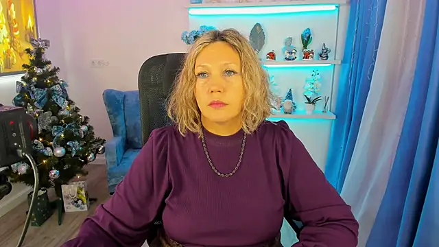 NinaStarle online show from December 16, 2025, 9:14 am