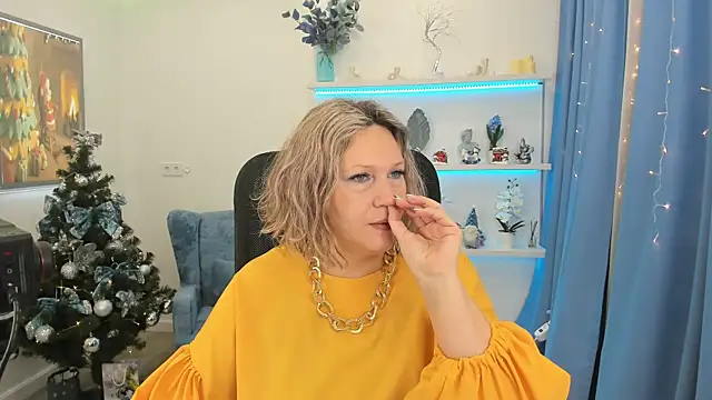 NinaStarle online show from December 17, 2025, 4:18 am