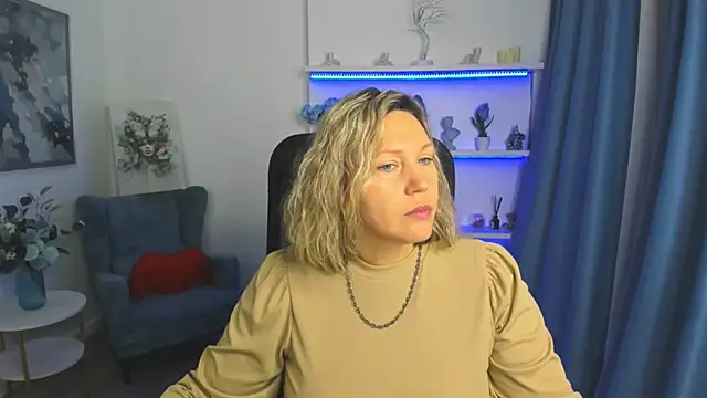 Snapshot of NinaStarle chatting on April 17, 2026, 4:04 am NinaStarle online show from April 17, 2026, 4:04 am