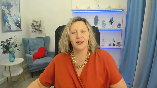 Snapshot of NinaStarle chatting on April 19, 2026, 6:10 pm NinaStarle online show from April 19, 2026, 6:10 pm