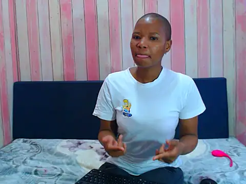 ebonyfirexx online show from December 5, 2025, 5:27 am