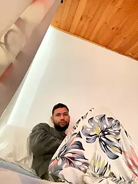 Snapshot of Michaell_Spinelly chatting on January 18, 2026, 1:37 pm Michaell Spinelly online show from January 18, 2026, 1:37 pm