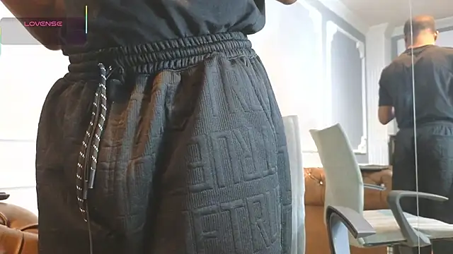 Snapshot of CharlesBrown_ chatting on December 20, 2025, 2:02 pm CharlesBrown online show from December 20, 2025, 2:02 pm