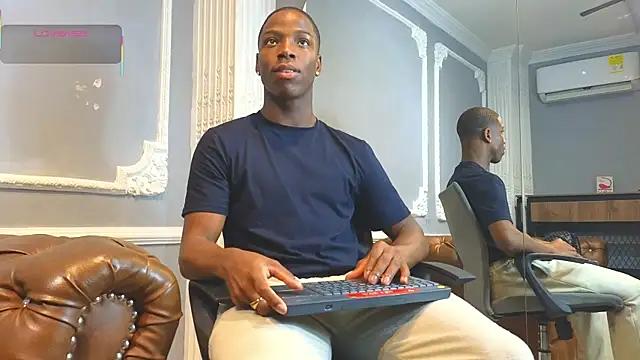 Snapshot of CharlesBrown_ chatting on December 22, 2025, 12:02 pm CharlesBrown online show from December 22, 2025, 12:02 pm