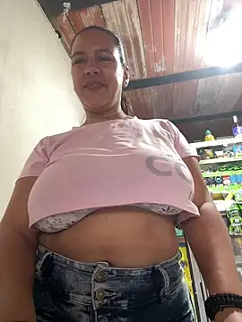 Mara luxx online show from September 23, 2025, 6:33 pm