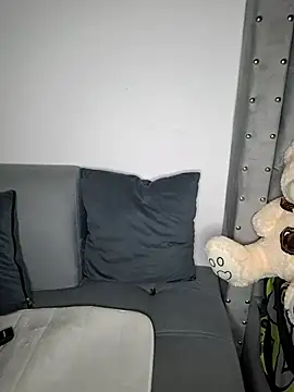 Snapshot of violettaa_millerss chatting on February 27, 2026, 1:27 am violettaa millerss online show from February 27, 2026, 1:27 am