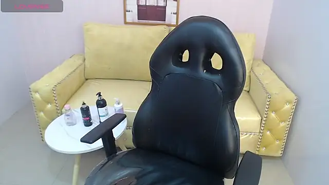 bellatrix ch online show from November 28, 2025, 4:20 pm