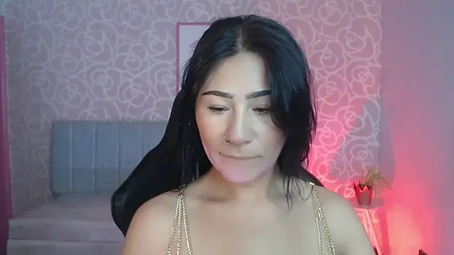 Snapshot of evelyn_ch_ chatting on September 29, 2025, 10:53 am evelyn ch online show from September 29, 2025, 10:53 am