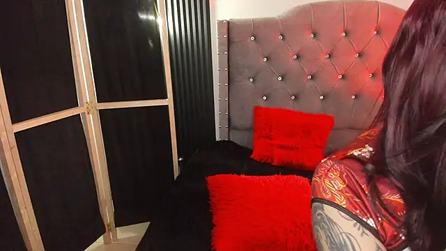 Snapshot of Scarbadgirl_ chatting on June 18, 2026, 3:51 am Scarbadgirl online show from June 18, 2026, 3:51 am