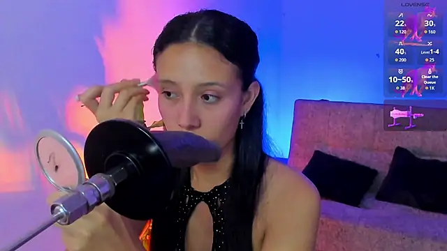 alicemoon   online show from November 18, 2025, 10:20 am