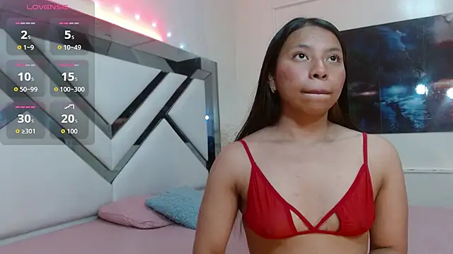 Snapshot of samara_selene chatting on February 17, 2026, 7:09 pm samara selene online show from February 17, 2026, 7:09 pm